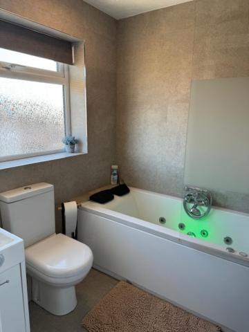 Netflix Home Jacuzzi Gym Fast Wifi Ps5 Free Parking 2 Spaces ヘレフォード エクステリア 写真